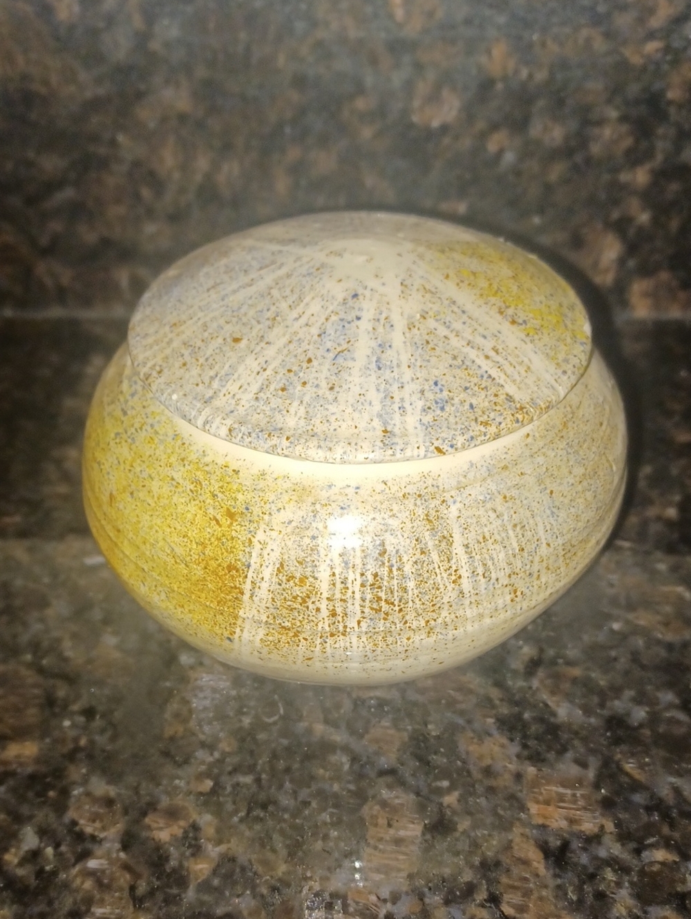 Vintage 1987 Studio Pottery Decorative Ginger Jar Lidded Cabinet Vase Mold 614